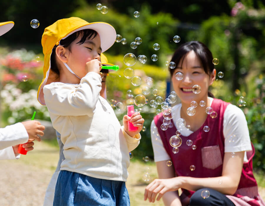 子どもたちの豊かな心を育んでいます。未経験でも安心して働ける、手厚いサポートを整えております。